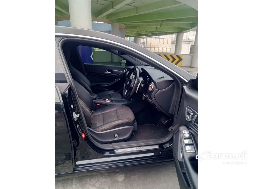 2014 Mercedes-Benz CLA200 Urban Coupe