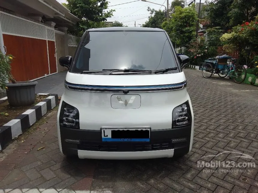 Jual Mobil Wuling EV 2022 Air ev Charging Pile Long Range di Jawa Timur Automatic Hatchback Putih Rp 225.000.000