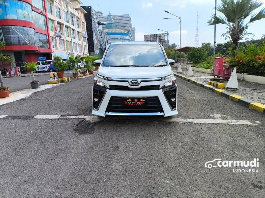 Jual Mobil Toyota Voxy 2020 2.0 di DKI Jakarta Automatic Wagon Putih Rp 388.000.000