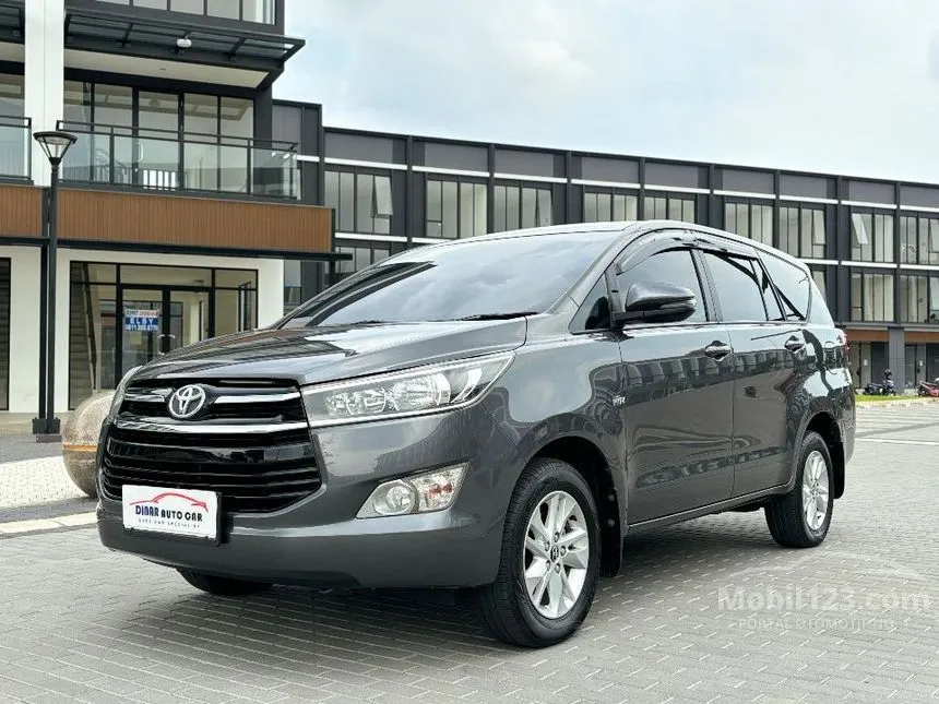 Jual Mobil Toyota Kijang Innova 2019 G 2.0 di Banten Automatic MPV Abu