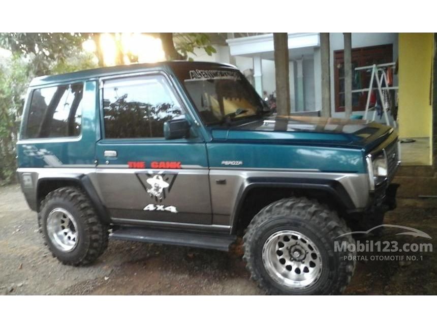 Gambar Jual Mobil  Daihatsu  Feroza  1995 1 5 Jawa Timur 