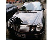 Mercedes-Benz E-230 7G-Tronic Automatic Black Metalic