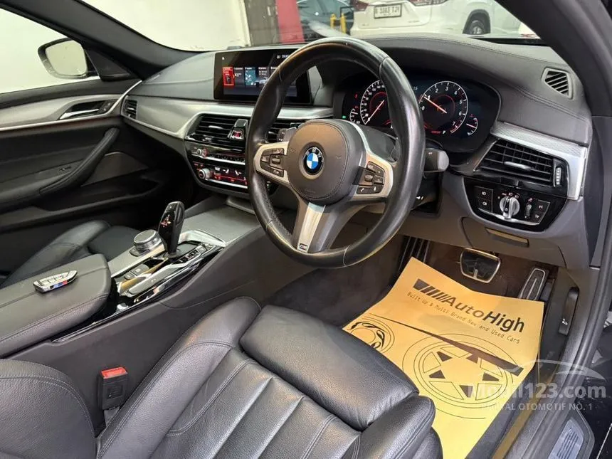 2019 BMW 530i M Sport Sedan