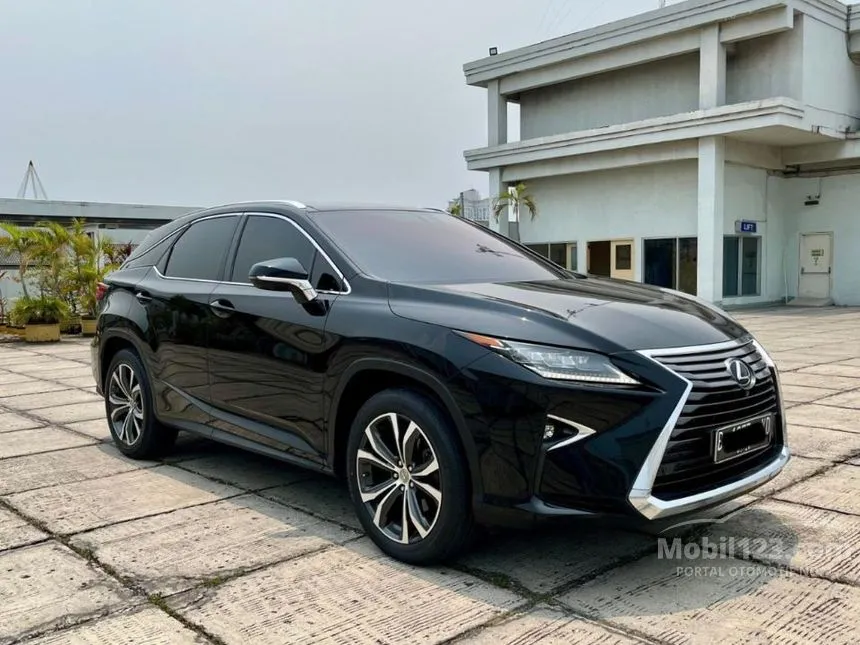 Jual Mobil Lexus RX200t 2016 Luxury 2.0 di Banten Automatic SUV Hitam Rp 545.000.000