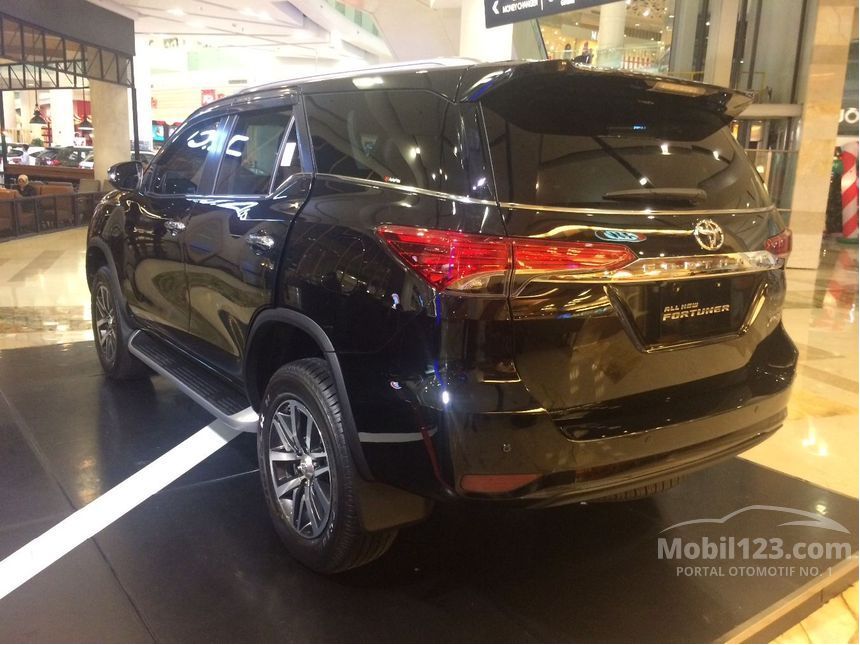 Jual Mobil Toyota Fortuner 2017 VRZ 2.4 di DKI Jakarta 