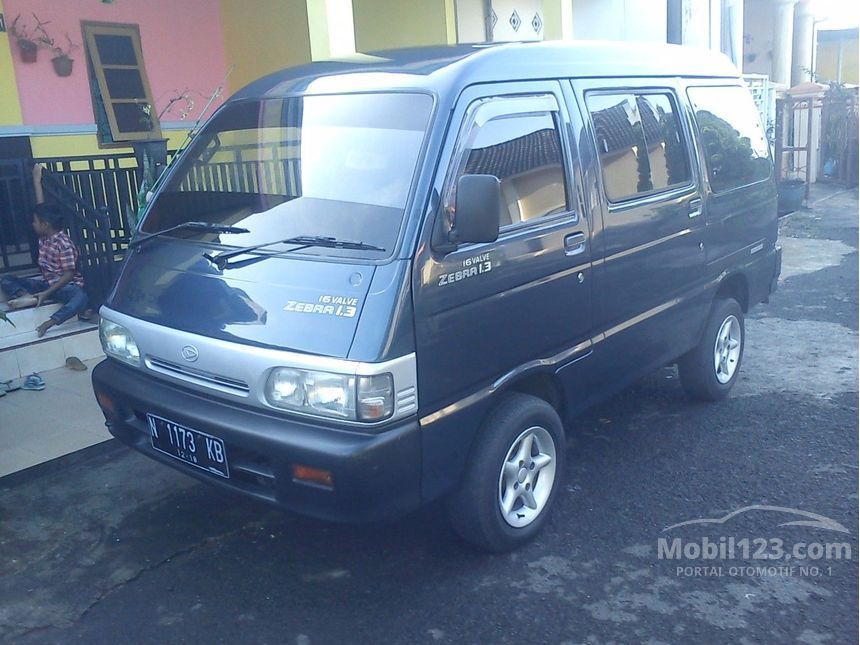 1994 Daihatsu Zebra MPV Minivans