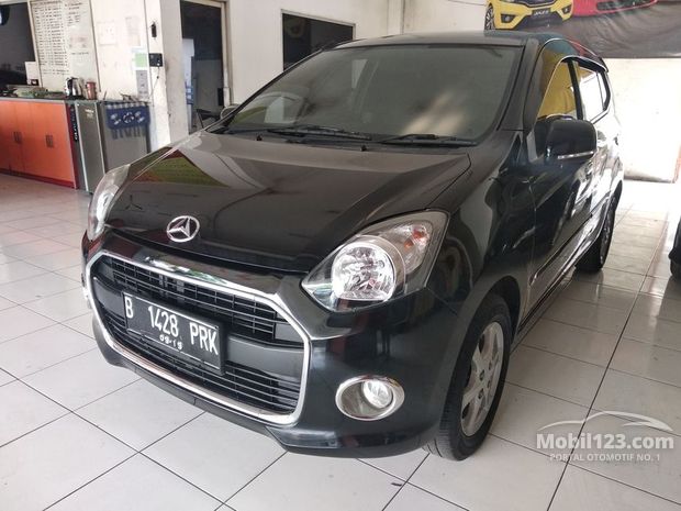 Daihatsu Mobil bekas dijual di Cikarang Jawa-barat 