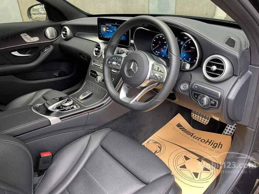 2021 Mercedes-Benz C300 AMG Sedan