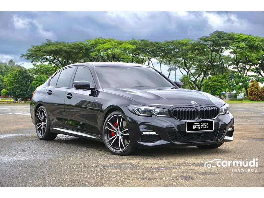 2022 BMW 330i M Sport Sedan