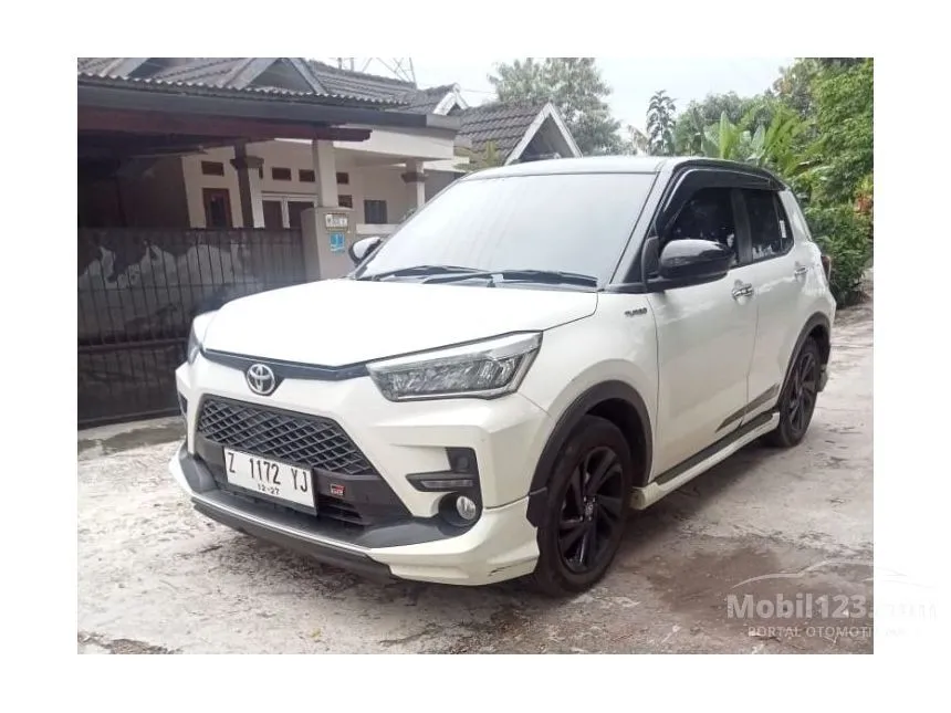 Jual Mobil Toyota Raize 2022 GR Sport 1.0 di Jawa Barat Automatic Wagon Putih Rp 220.000.000