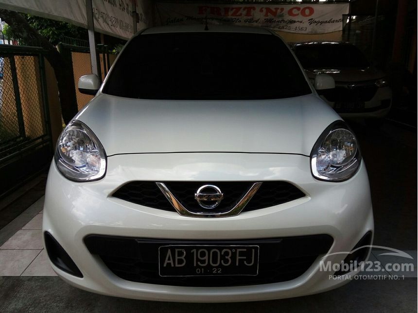 Jual Mobil  Nissan  March  2021 1 2L 1 2 di Yogyakarta  