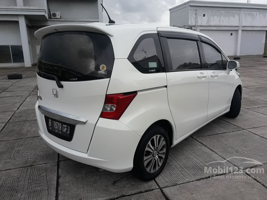 Jual Mobil  Honda  Freed  2013 E 1 5 di DKI Jakarta  Automatic 