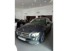 2016 Mercedes-Benz E300 2.0 Avantgarde Sedan