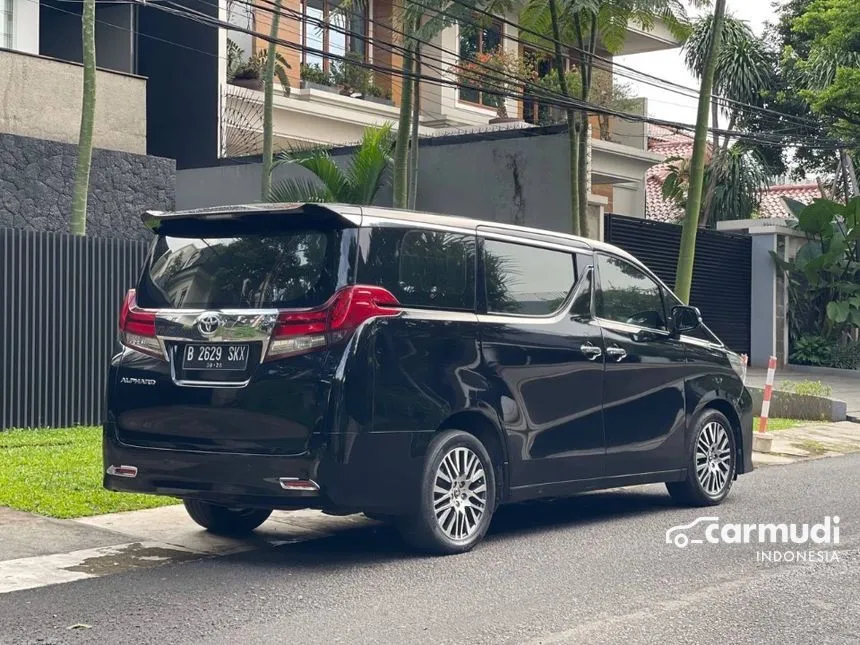 2016 Toyota Alphard X MPV