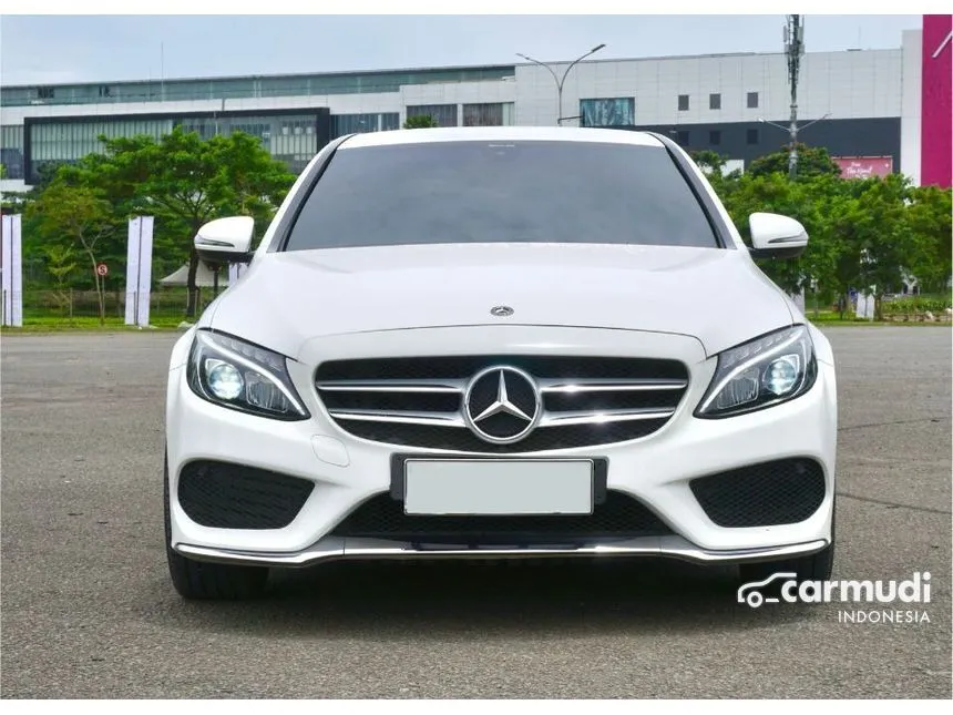 2018 Mercedes-Benz C200 AMG Line Sedan