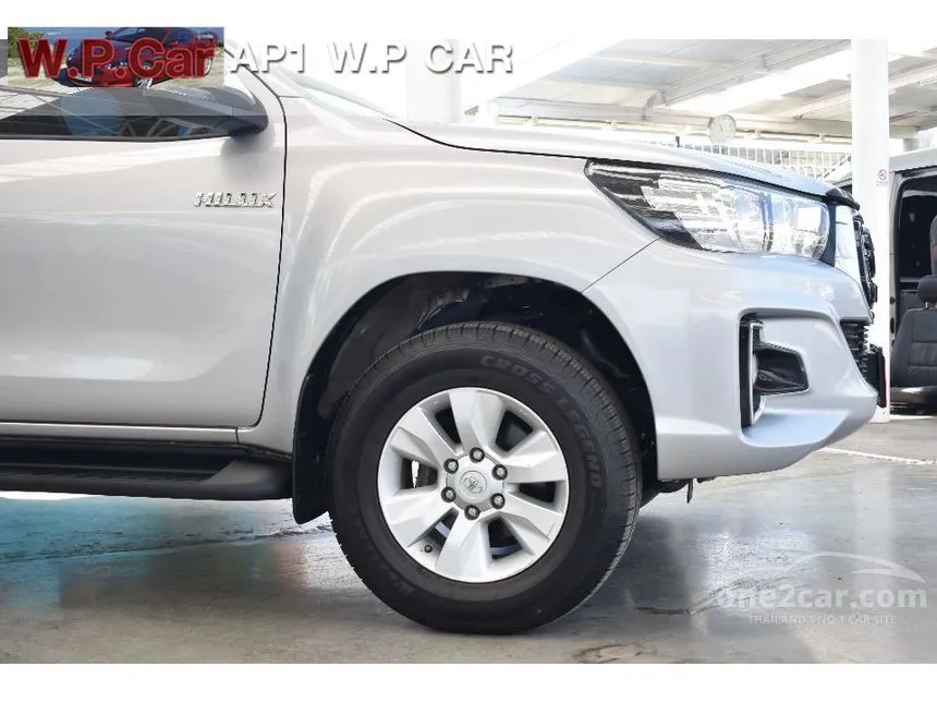 2018 Toyota HILUX REVO E Prerunner Smart Cab Pickup