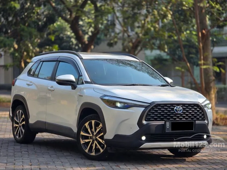 2021 Toyota Corolla Cross Hybrid SUV