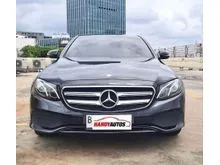 2016 Mercedes-Benz E250 2.0 Avantgarde CBU Sedan