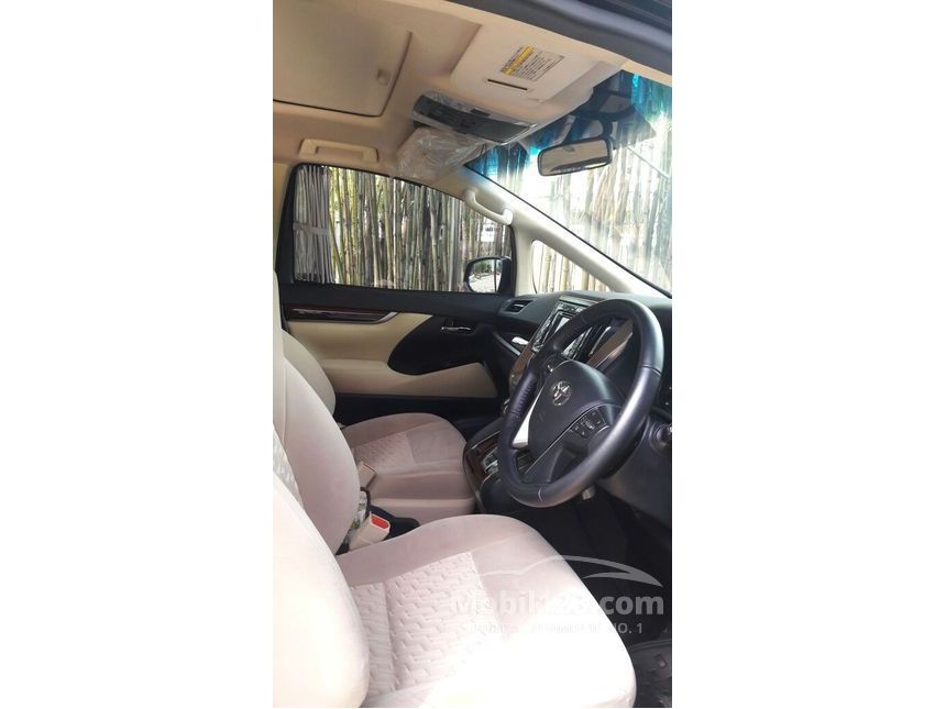 2015 Toyota Alphard X MPV