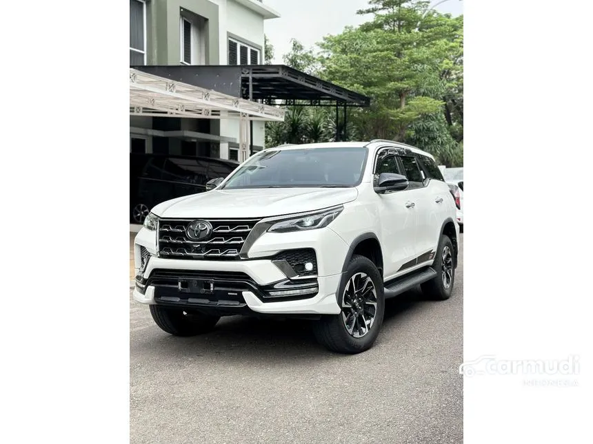 2022 Toyota Fortuner VRZ 4X2 SUV