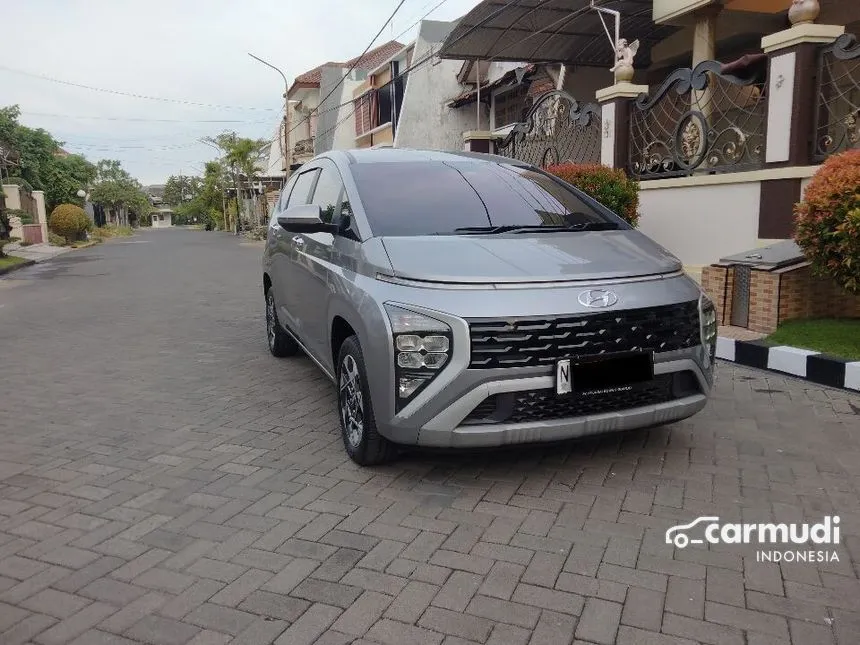Jual Mobil Hyundai Stargazer 2022 Prime 1.5 di Jawa Timur Automatic Wagon Abu