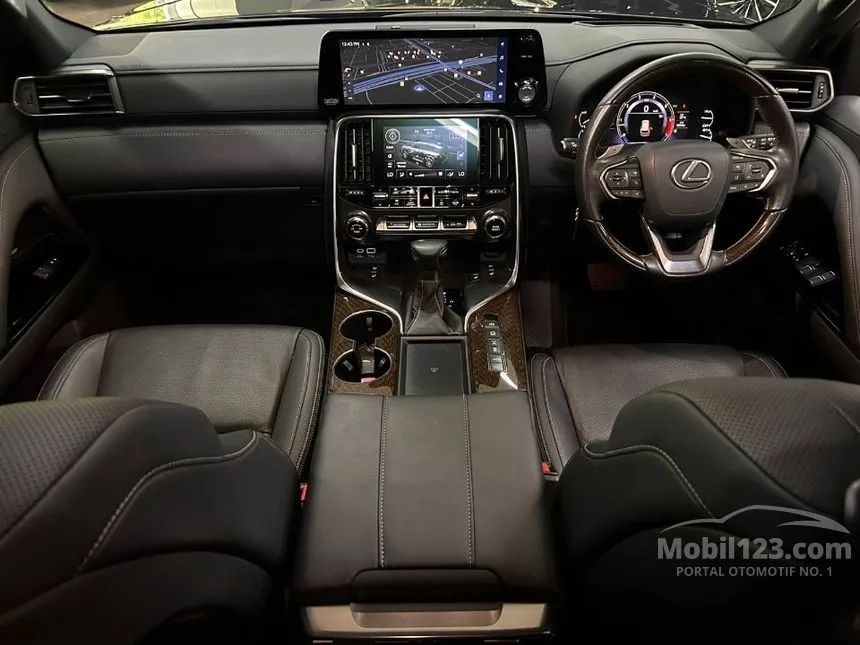 2023 Lexus LX 600 VIP SUV