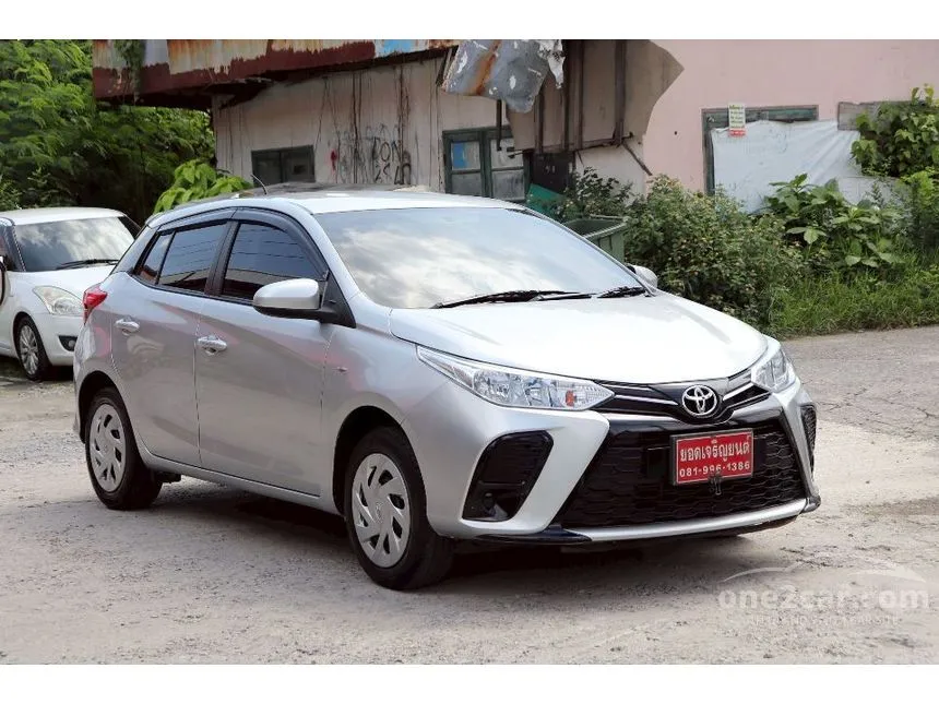 2023 Toyota YARIS Entry Hatchback
