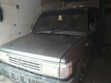 Kijang Rover Tahun 1990 masih gress