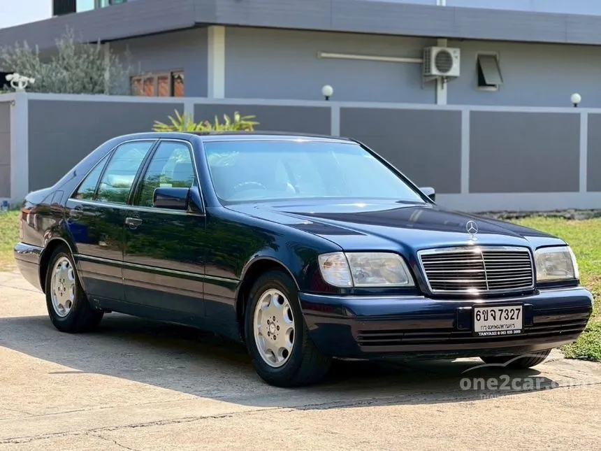 1995 Mercedes-Benz S280 Sedan