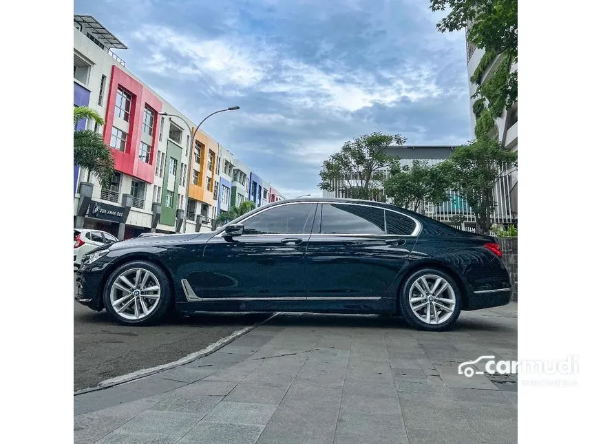 2017 BMW 730Li Sedan