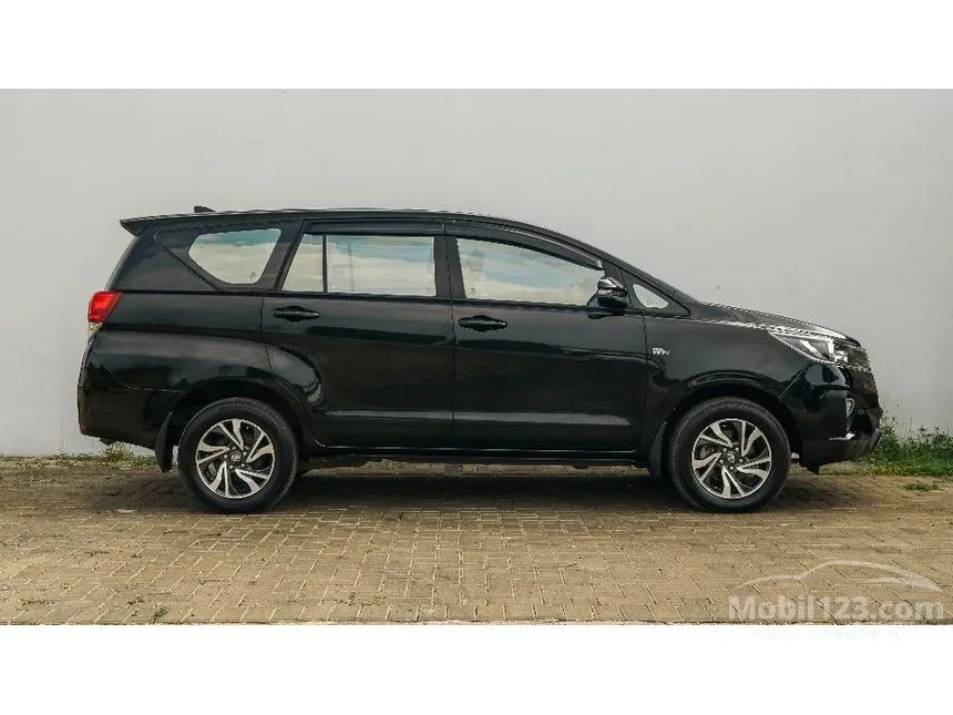 2021 Toyota Kijang Innova G MPV