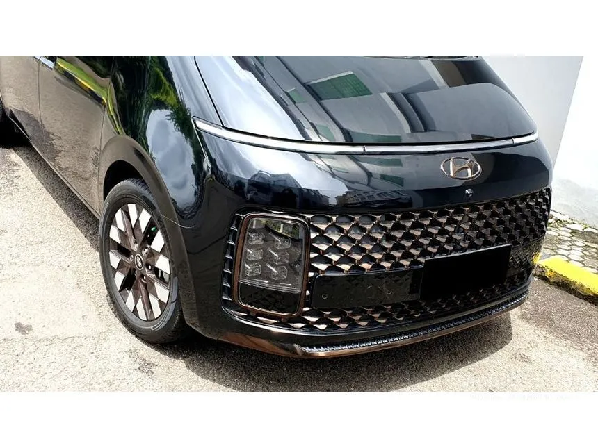 2021 Hyundai Staria Signature 7 MPV