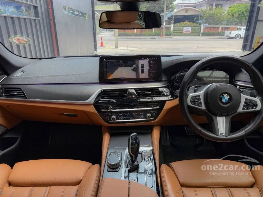 2021 BMW 530e M Sport Sedan