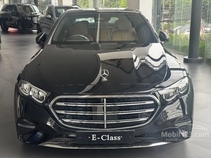 2025 Mercedes-Benz E200 Exclusive Line Sedan