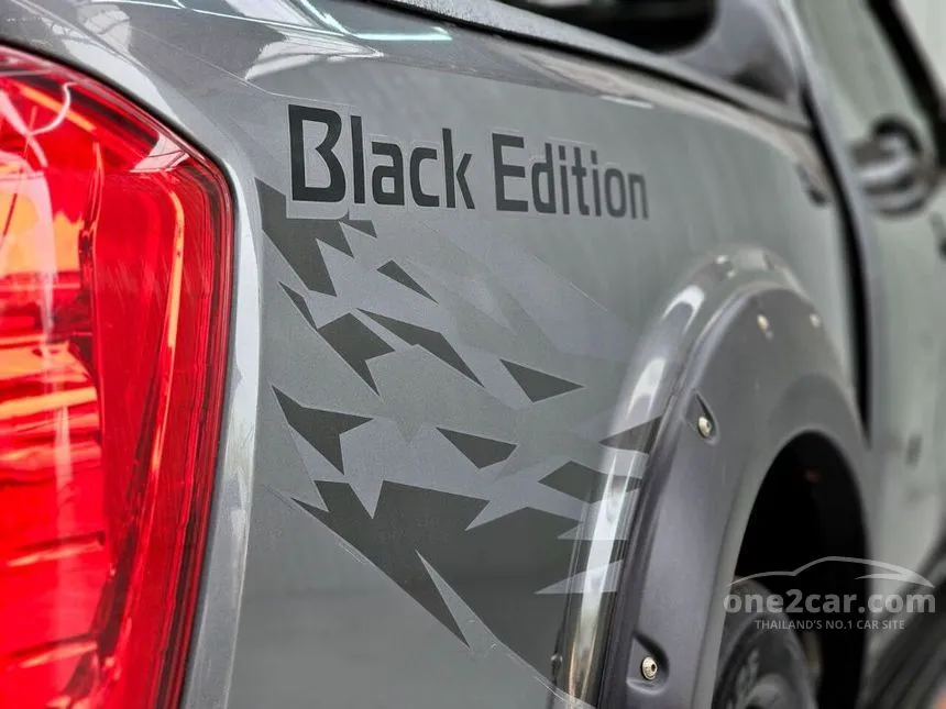 2019 Nissan NP 300 Navara Calibre E Black Edition Pickup