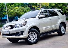 2014 Toyota Fortuner 2.5 (ปี 12-15) V SUV AT