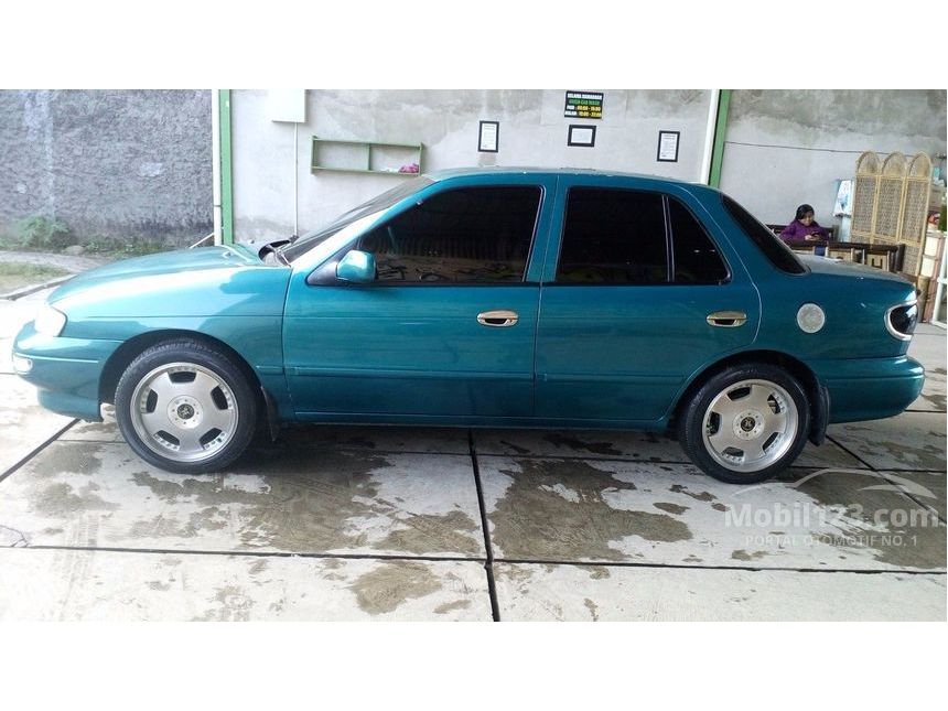 2000 Timor S515i B5 Sedan