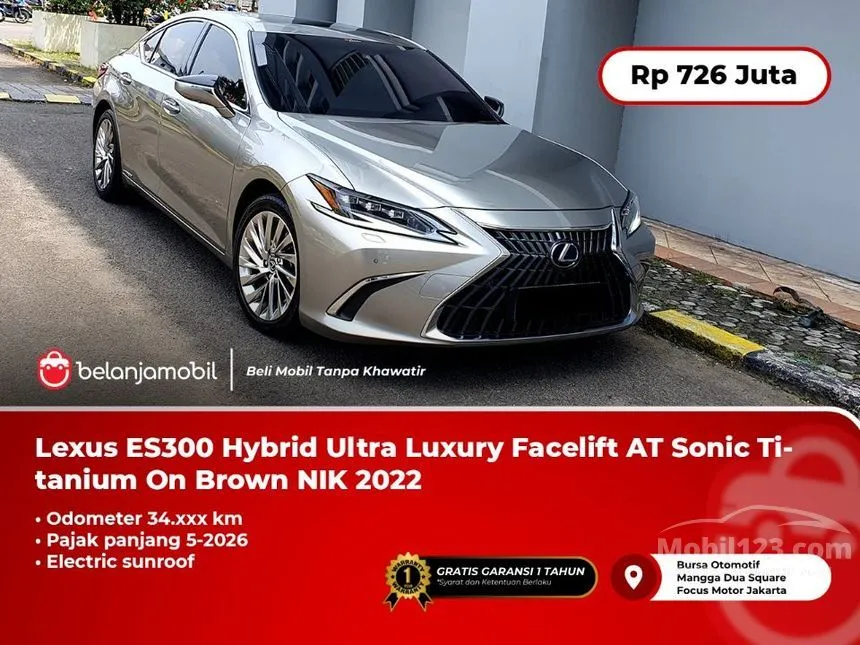 Jual Mobil Lexus ES 300h 2022 Ultra Luxury 2.5 di DKI Jakarta Automatic Sedan Silver Rp 726.000.000