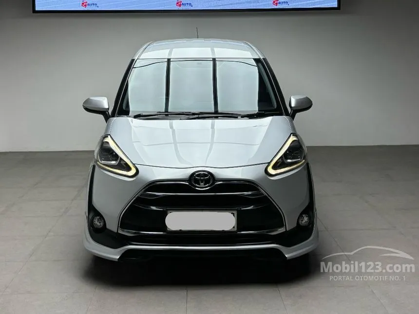 Jual Mobil Toyota Sienta 2018 Q 1.5 di DKI Jakarta Automatic MPV Silver Rp 180.000.000