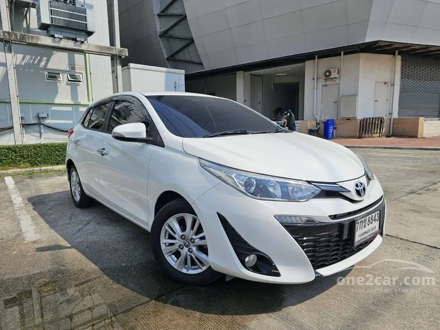 2018 Toyota YARIS G Hatchback