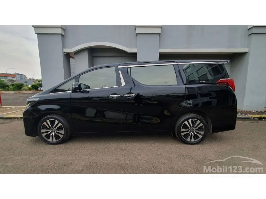 2022 Toyota Alphard G MPV