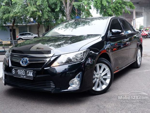 Toyota Camry Hybrid Hybrid Mobil bekas dijual di Indonesia 