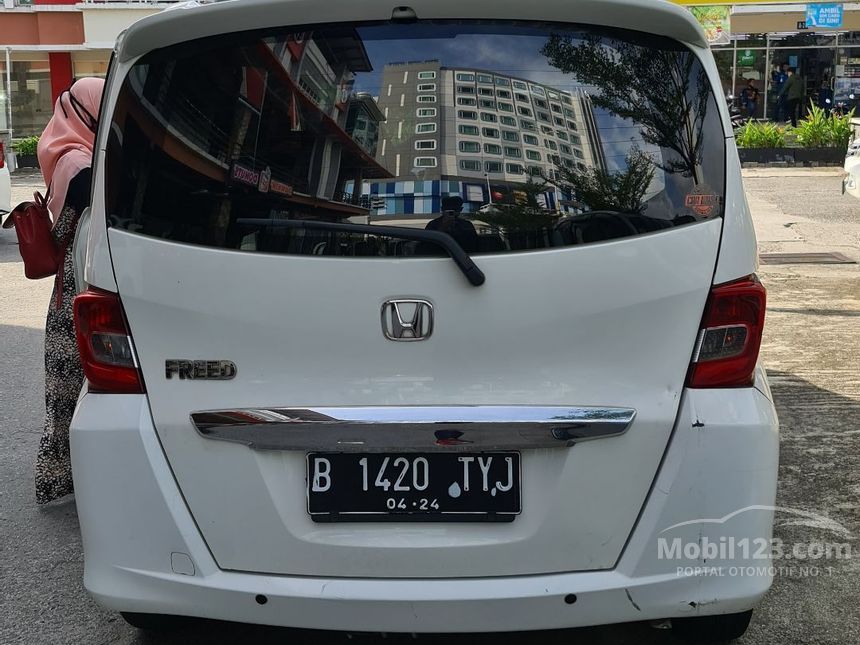 2014 Honda Freed S MPV