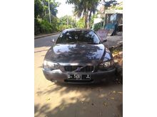 2004 Volvo S60 2.3 Series 1 Sedan