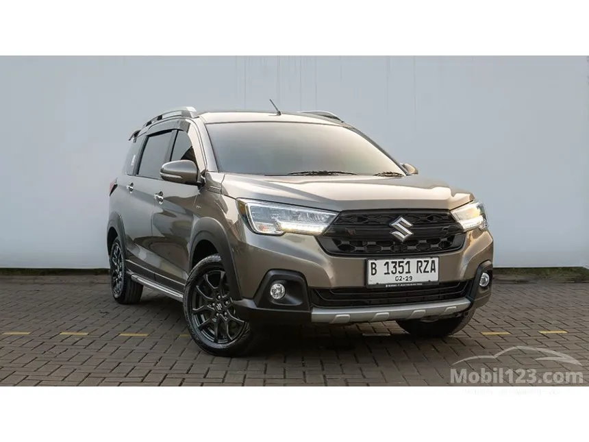 Jual Mobil Suzuki XL7 2023 BETA Hybrid 1.5 di Banten Automatic Wagon Abu