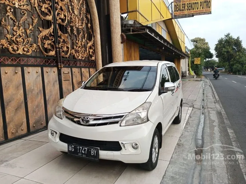 Jual Mobil Toyota Avanza 2014 E 1.3 di Jawa Timur Manual MPV Putih Rp 120.000.000