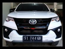 2017 Toyota Fortuner 2.4 TRD SUV SALE Low KM