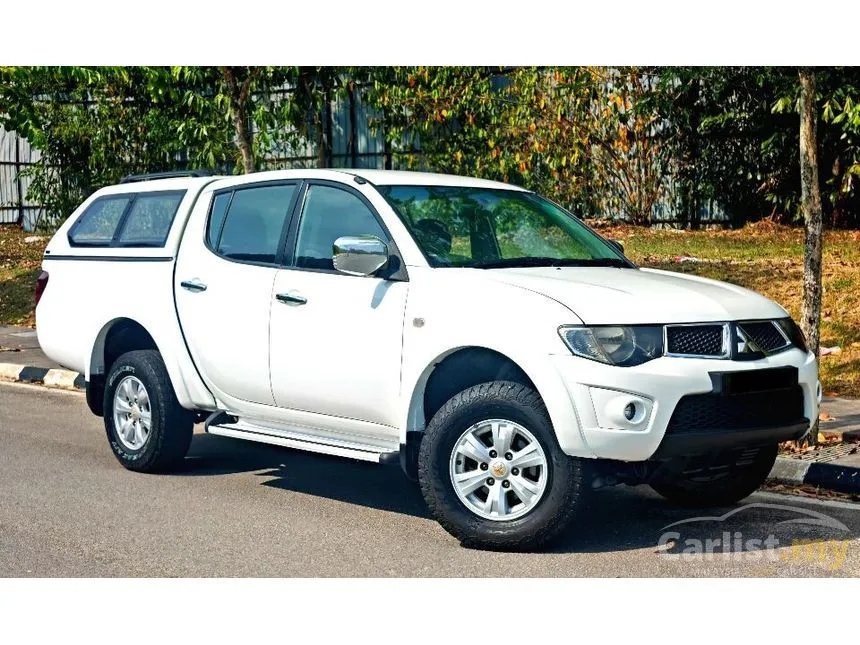 2010 Mitsubishi Triton Dual Cab Pickup Truck