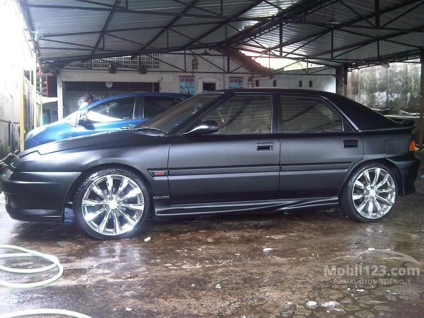 Jual Mobil Mazda 323 1990 1.5 di Jawa Barat Manual Sedan 