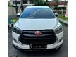 Jual Mobil Toyota Innova Venturer 2017 2.0 di Jawa Timur Automatic Wagon Putih Rp 315.000.000